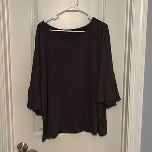Dark grey 3/4 length sleeve top
